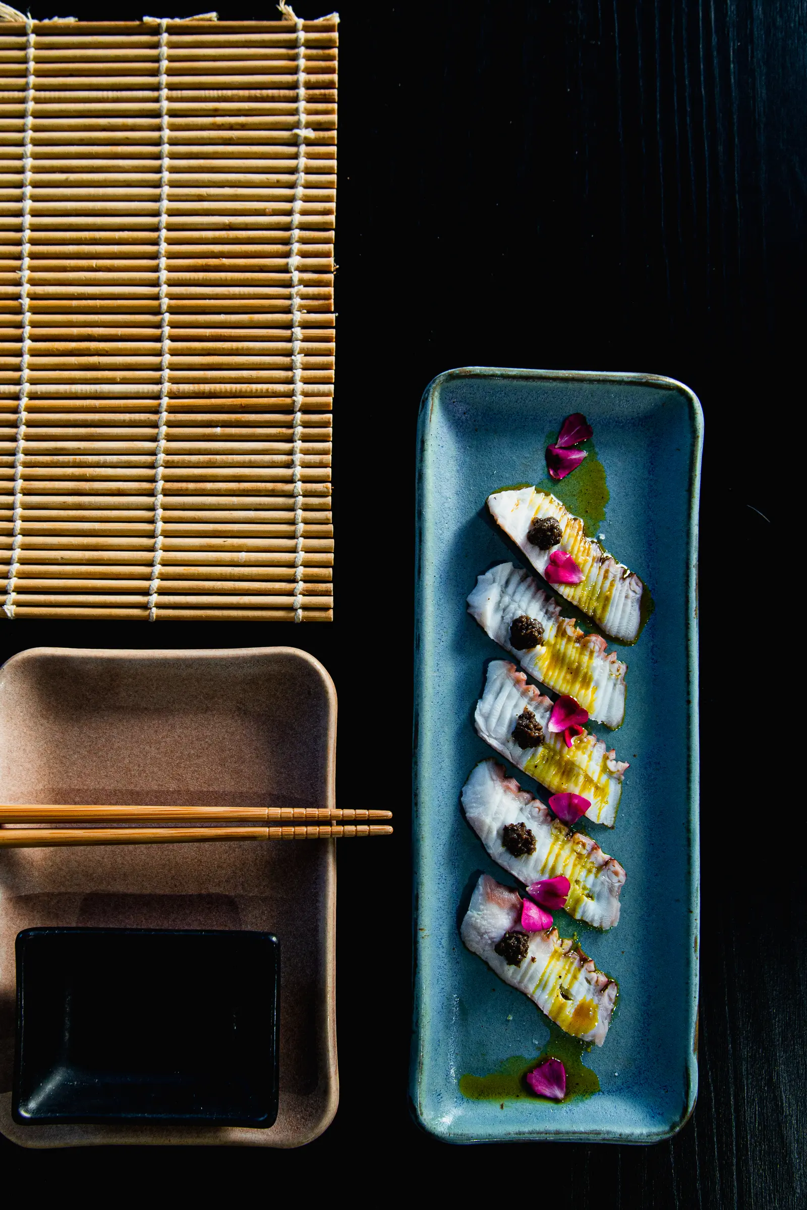 Sashimi de polvo ao curry
